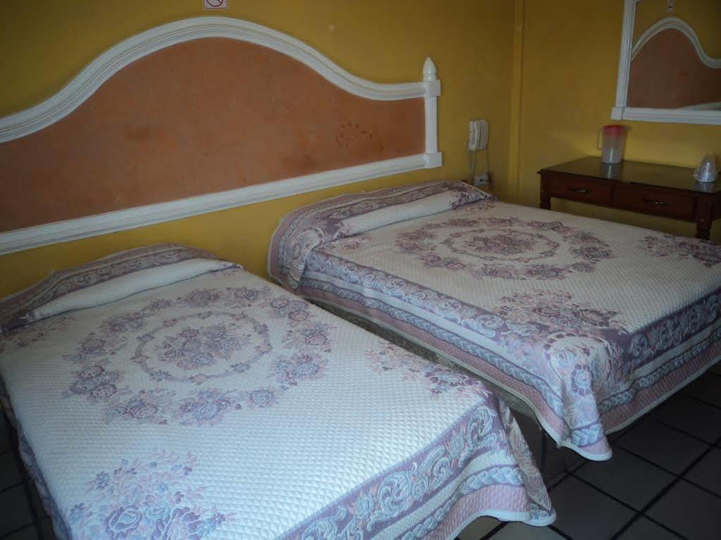 Hotel Del Valle Los Mochis Εξωτερικό φωτογραφία